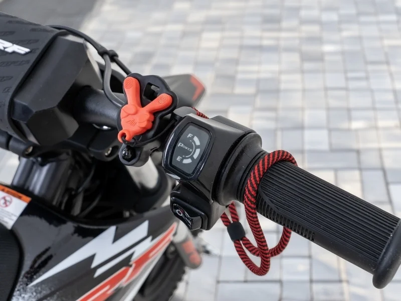 Elektryczny Mini Cross MRF eJOY 150 MX - Zmotoryzowany rowerek biegowy