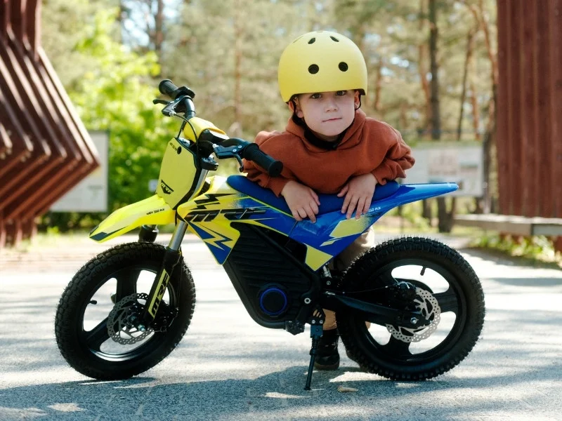 MRF eJOY 350 MX - Zrywka bezpieczeństwa i bateria